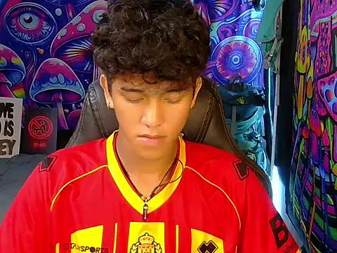 hugekenbigcock's Webcam Show