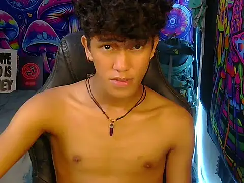 hugekenbigcock Pertunjukan Webcam