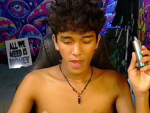 hugekenbigcock Pertunjukan Webcam