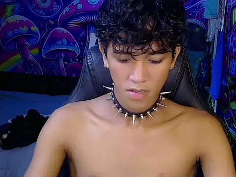 Show Webcam de hugekenbigcock