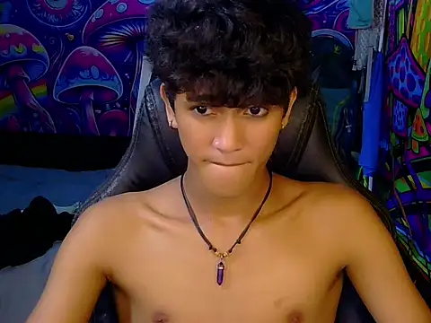 hugekenbigcock Pertunjukan Webcam