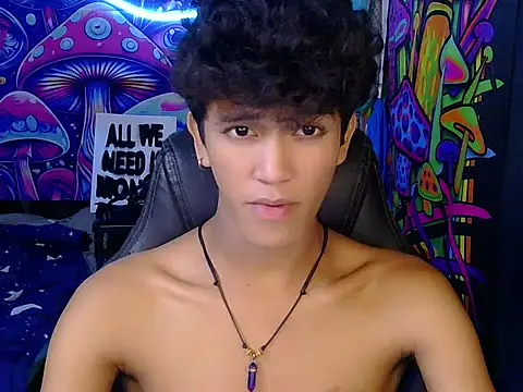 hugekenbigcock Pertunjukan Webcam
