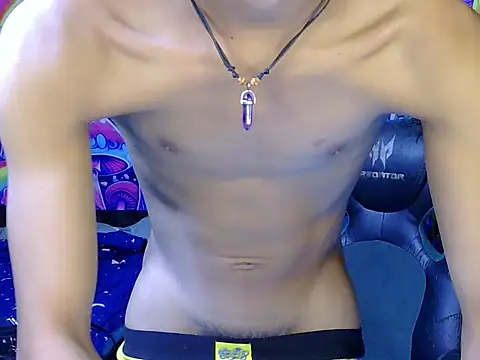 hugekenbigcock – webcam-show