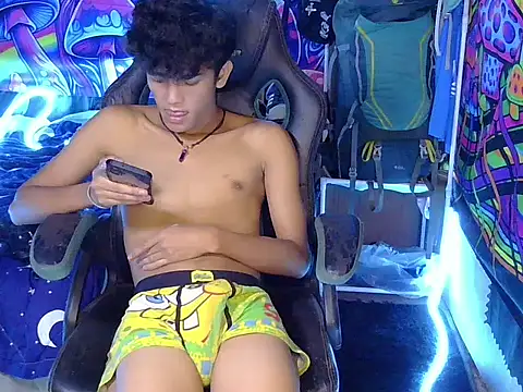 hugekenbigcock Pertunjukan Webcam