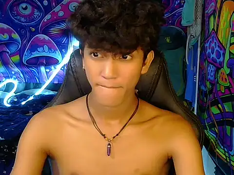 hugekenbigcock Pertunjukan Webcam