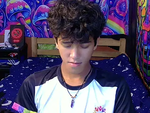 hugekenbigcock webcam show