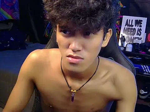 hugekenbigcock Pertunjukan Webcam