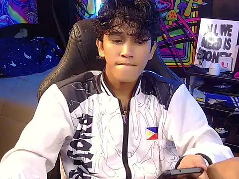 hugekenbigcock Pertunjukan Webcam
