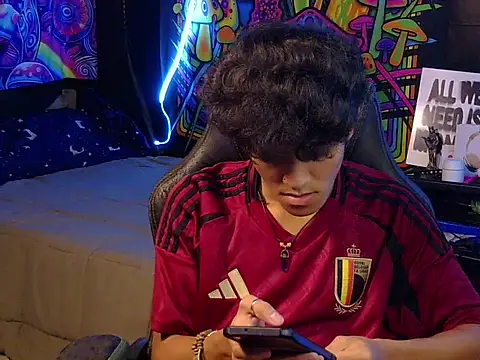 hugekenbigcock Pertunjukan Webcam