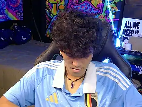 عرض كام hugekenbigcock