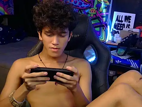 hugekenbigcock Pertunjukan Webcam