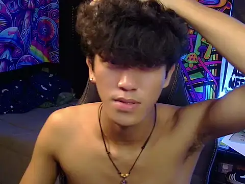 hugekenbigcock 在線直播表演