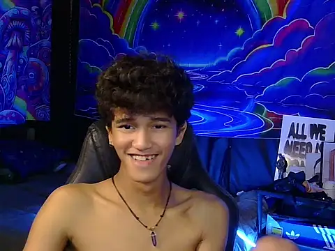 โชว์เว็บแคมของ hugekenbigcock