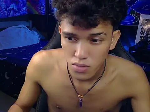 hugekenbigcock Pertunjukan Webcam