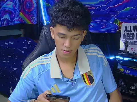 hugekenbigcock Pertunjukan Webcam