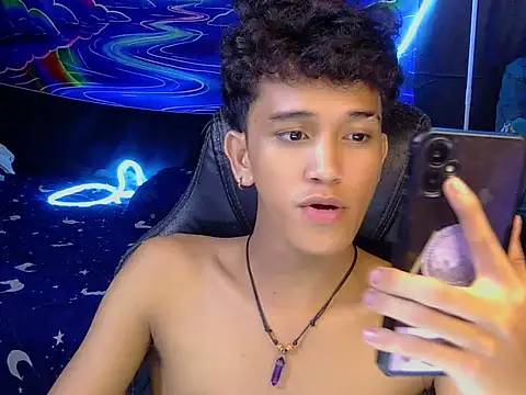 hugekenbigcock Pertunjukan Webcam