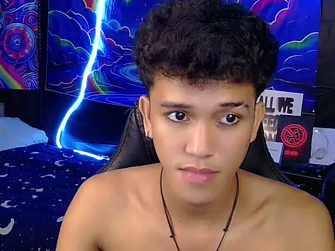 hugekenbigcock Pertunjukan Webcam