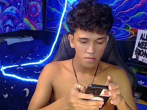 hugekenbigcock Pertunjukan Webcam