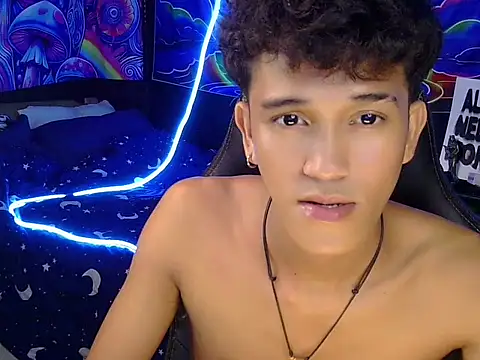 hugekenbigcock Show Webcam