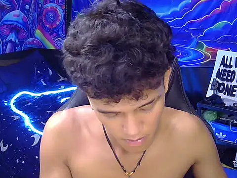 hugekenbigcock Pertunjukan Webcam