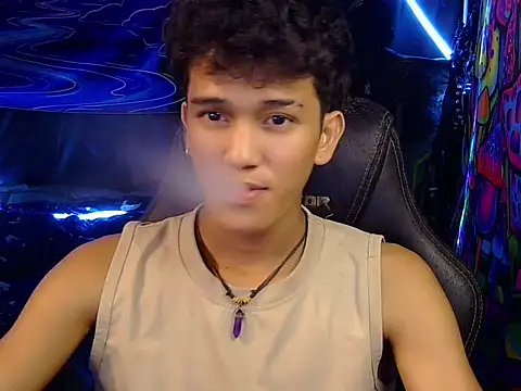 hugekenbigcock Pertunjukan Webcam