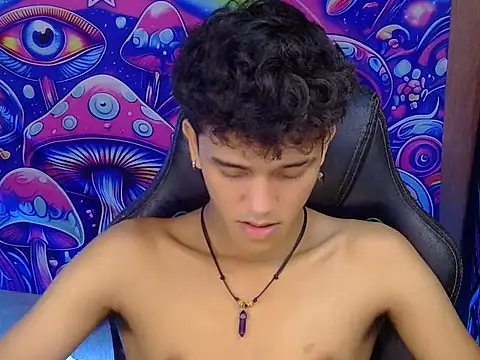 hugekenbigcock Pertunjukan Webcam