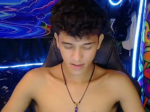 Show webcam de hugekenbigcock