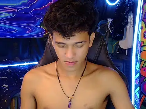 عرض كام hugekenbigcock