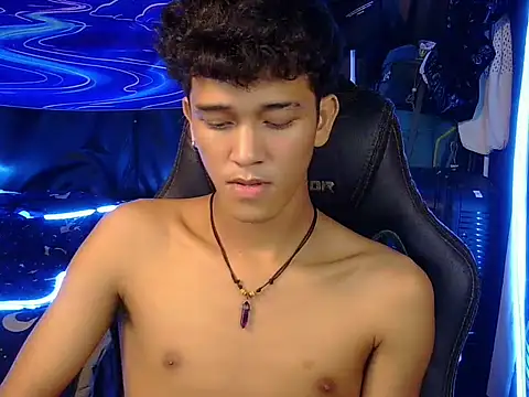 hugekenbigcock Webcamshow
