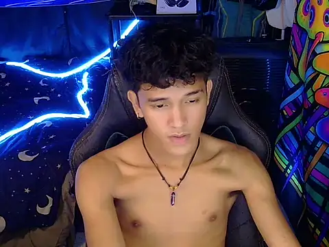 hugekenbigcock's Webcam Show
