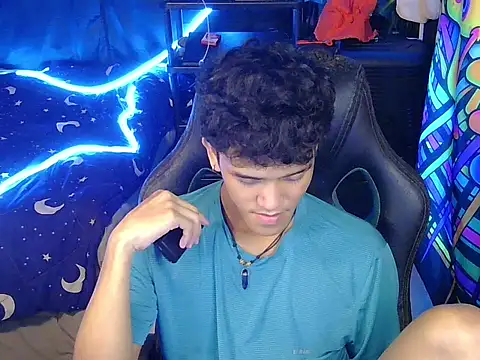 hugekenbigcock 웹캠 쇼