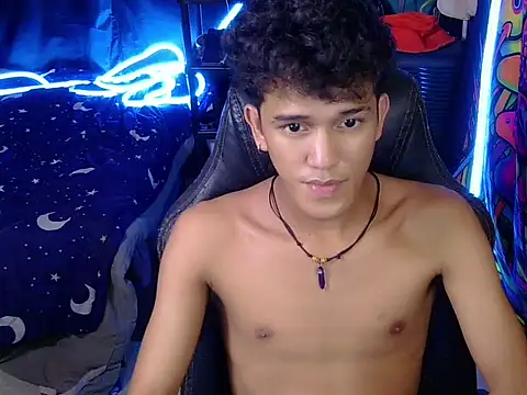 hugekenbigcock's Webcam Show
