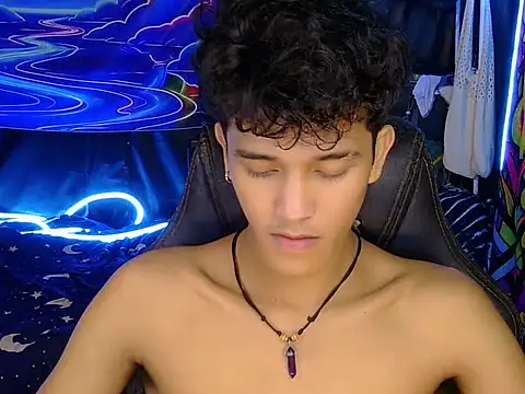 hugekenbigcock webcam show