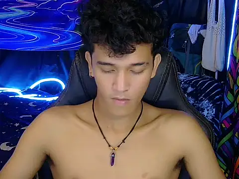 hugekenbigcock লাইভ XXX চ্যাট