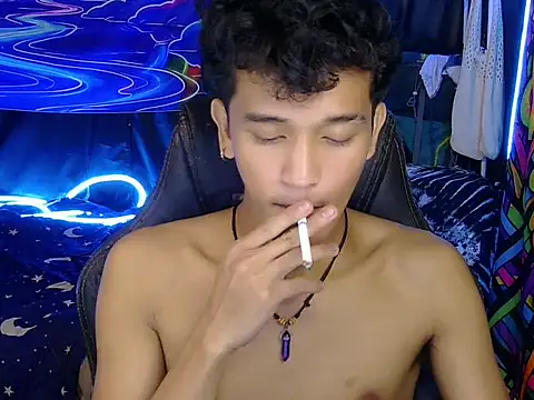 hugekenbigcock's Webcam Show