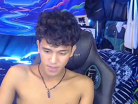 hugekenbigcock Webcam Show