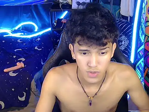 hugekenbigcock Webcam Show