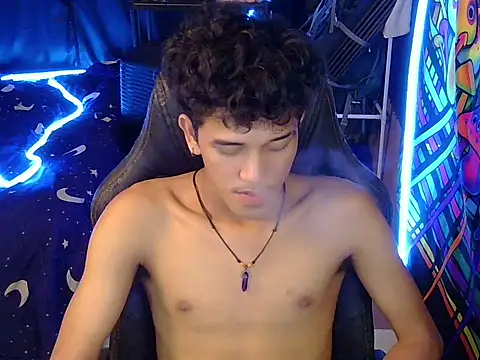 hugekenbigcock's Webcam Show