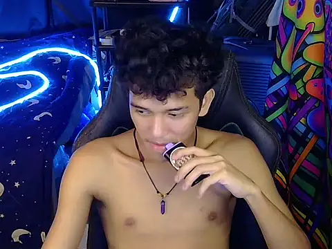 hugekenbigcock Pertunjukan Webcam