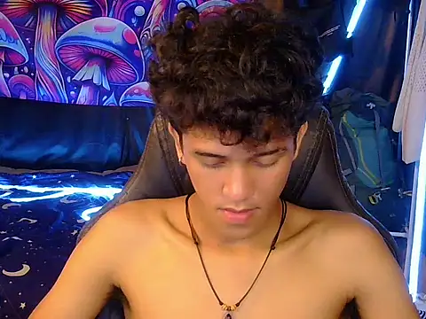 hugekenbigcock 웹캠 쇼