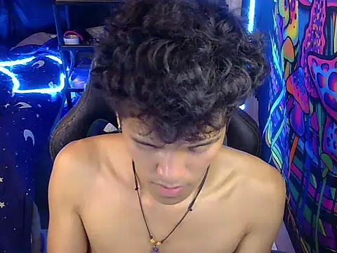 hugekenbigcock 웹캠 쇼