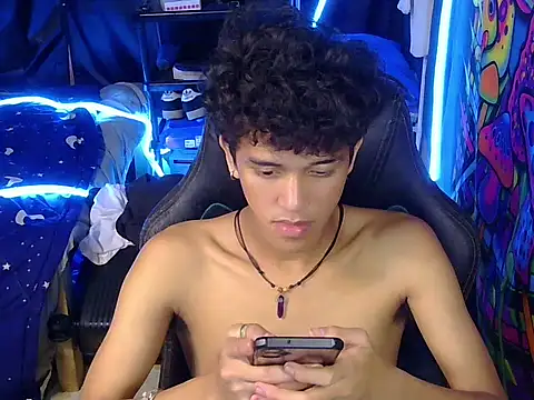 hugekenbigcock Pertunjukan Webcam