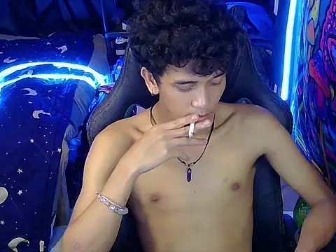 hugekenbigcock webkamerás műsora
