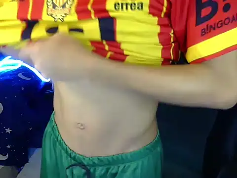 hugekenbigcockn Webbikameraesitys