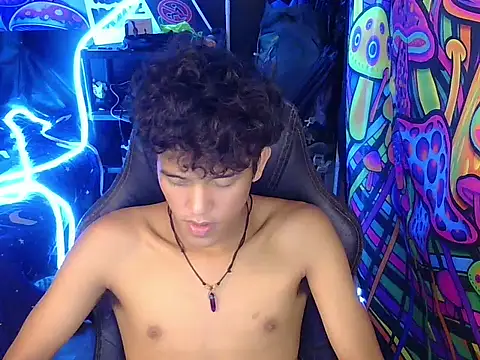 hugekenbigcock Pertunjukan Webcam