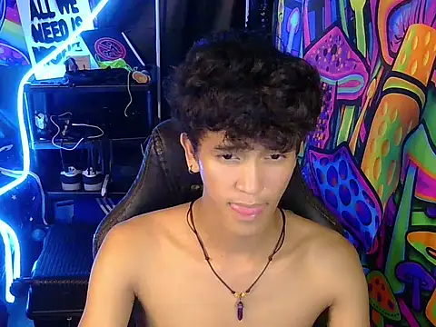 hugekenbigcock – webcam-show