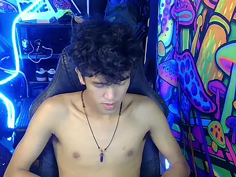 hugekenbigcock's Webcam Show