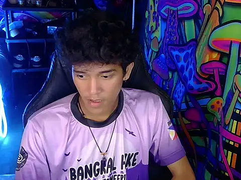 hugekenbigcock Pertunjukan Webcam