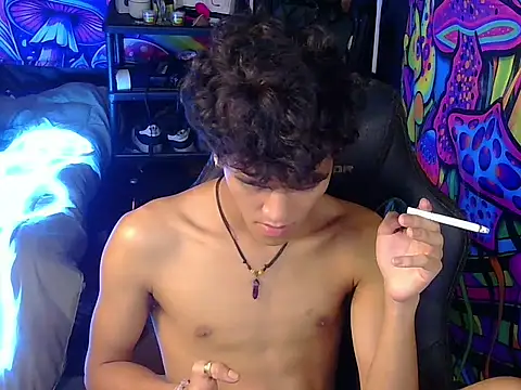 hugekenbigcock webcam show