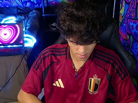 hugekenbigcock Show Webcam